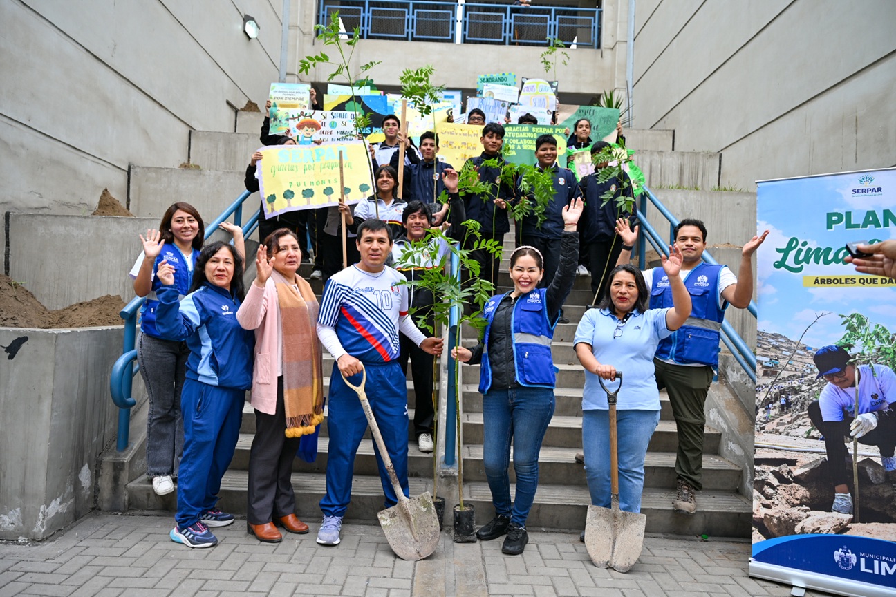Jornada de plantación con vecinos y promotores de SERPAR